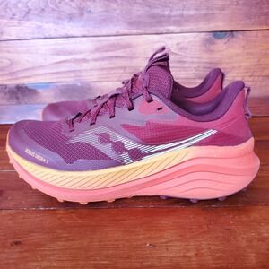 Saucony Xodus Ultra 3 Trail Running Shoes Women 8 Burgundy Orange Hiking